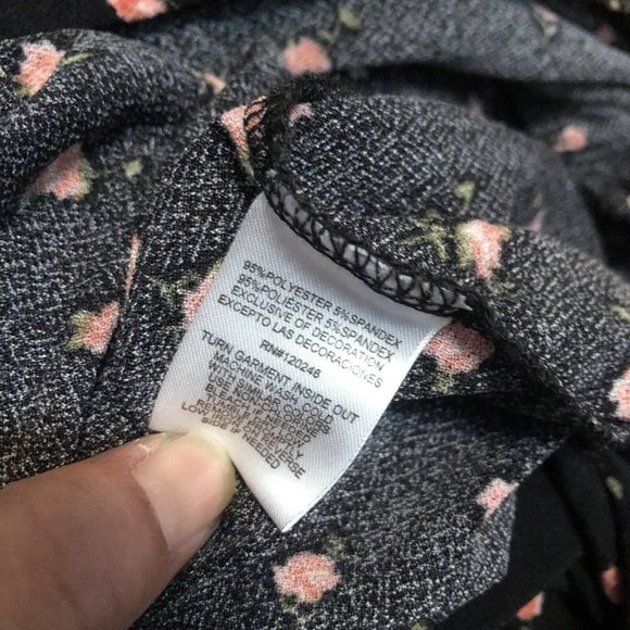 wallflower womens top blouse sleeveless smocked stretchy material size medium - Picture 10 of 12